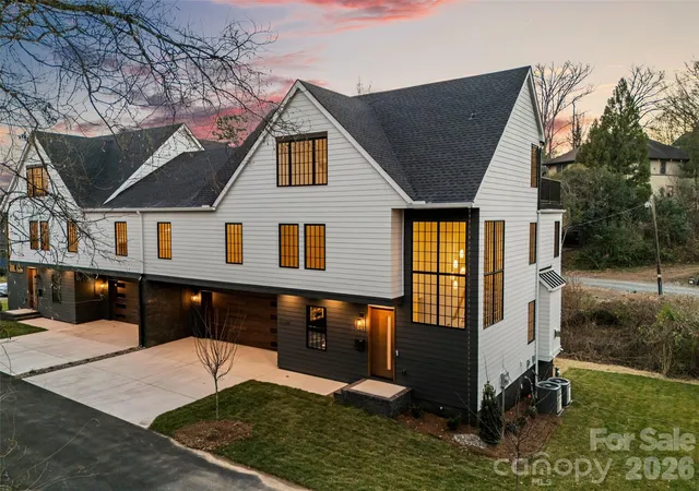 Photo 1 of Townhouse for sale at 1607 Tippah Park Ct, Charlotte, NC 28205 | MLS# 4334543 | Listing updated on 2026-10-20