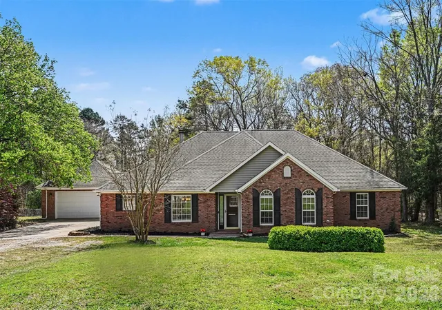 2nd image of 7329 Bailywick Dr, Waxhaw, NC 28173 | MLS# 4334755