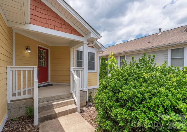 3rd image of 41 Little Fox Ln, Fletcher, NC 28732 | MLS# 4335108