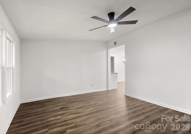 Photo 4 of Single family home for sale at 12332 Buxton Dr, Pineville, NC 28134 | MLS# 4335366 | Listing updated on 2026-08-21