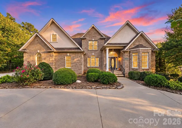 Single family home for sale at 2301 Willow Crk Dr, Newton, NC 28658 | MLS# 4335777