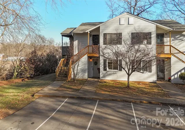 Listing Photo 2 - Condo for sale in building located at 1646 Hunters Trl, Rock Hill, SC 29732 - Unit #