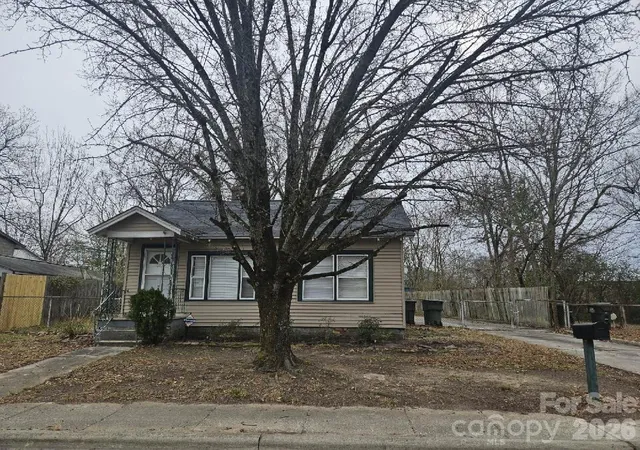 Homes for sale in Gastonia, NC | 1025 Gaston Ave, Gastonia, NC 28052 | MLS# 4336027