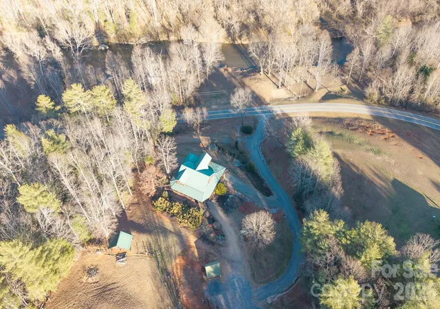 Photo 3 of Single family home for sale at 4021 & 4022 Johns River Rd, Morganton, NC 28655 | MLS# 4336034 | Listing updated on 2026-09-17