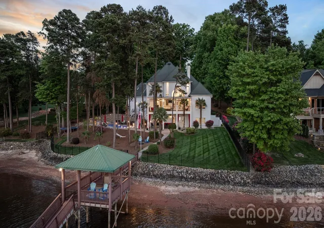 Photo 2 of Single family home for sale at 144 Mariner Pointe Ln, Mooresville, NC 28117 | MLS# 4336231 | Listing updated on 2026-09-05