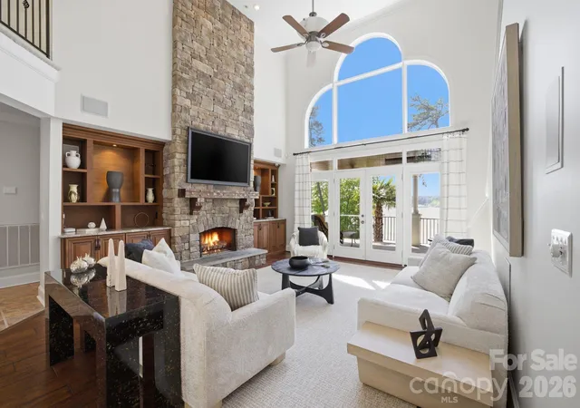 Photo 3 of Single family home for sale at 144 Mariner Pointe Ln, Mooresville, NC 28117 | MLS# 4336231 | Listing updated on 2026-09-05