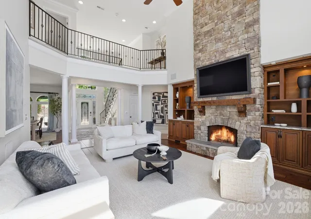 Photo 4 of Single family home for sale at 144 Mariner Pointe Ln, Mooresville, NC 28117 | MLS# 4336231 | Listing updated on 2026-09-05
