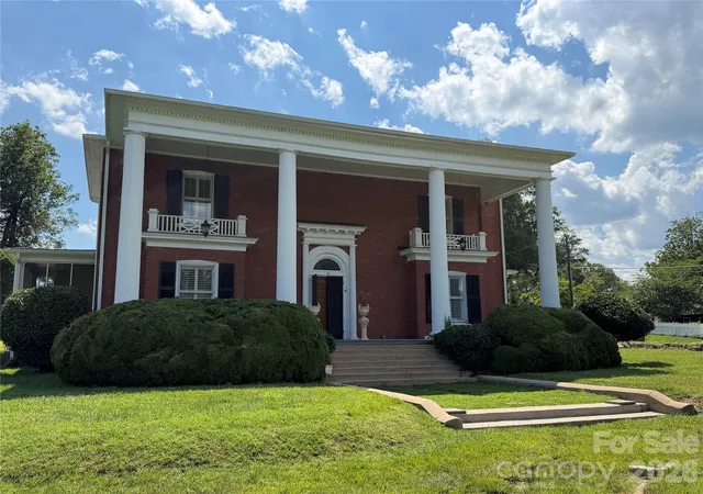 2nd image of 15 Kings Mountain St, York, SC 29745 | MLS# 4336422
