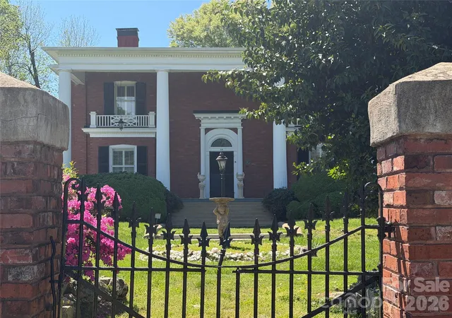 3rd image of 15 Kings Mountain St, York, SC 29745 | MLS# 4336422