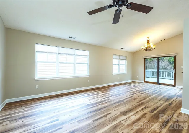 Photo 3 of Single family home for sale at 50 Clear Creekside Dr, Hendersonville, NC 28792 | MLS# 4336501 | Listing updated on 2026-10-06