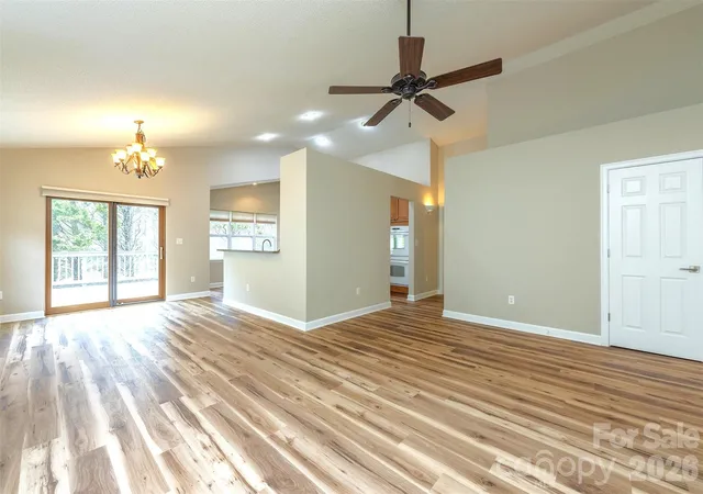 Photo 4 of Single family home for sale at 50 Clear Creekside Dr, Hendersonville, NC 28792 | MLS# 4336501 | Listing updated on 2026-10-06