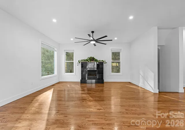 Photo 4 of Single family home for sale at 115 Nader Ave, Weaverville, NC 28787 | MLS# 4336654 | Listing updated on 2026-10-06