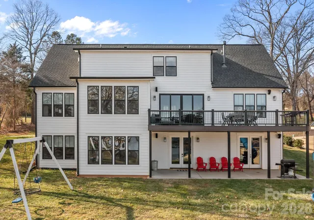 Photo 2 of Single family home for sale at 5020 Slanting Brg Rd, Sherrills Ford, NC 28673 | MLS# 4336765 | Listing updated on 2026-09-10