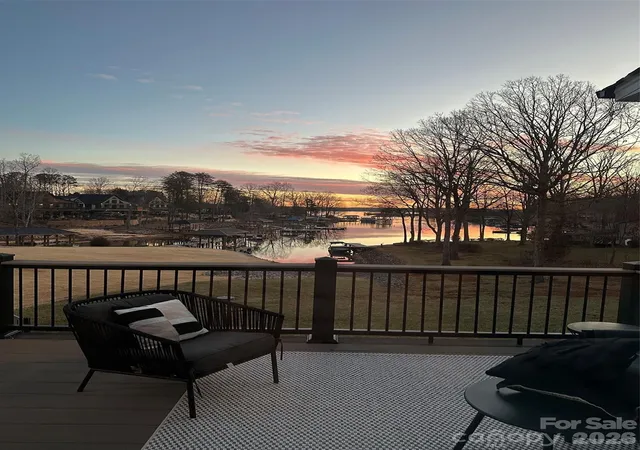 Photo 4 of Single family home for sale at 5020 Slanting Brg Rd, Sherrills Ford, NC 28673 | MLS# 4336765 | Listing updated on 2026-09-10