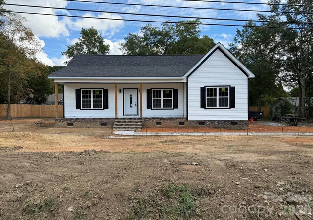 Photo 1 of Single family home for sale at 764 Old York Rd, Chester, SC 29706 | MLS# 4336938 | Listing updated on 2026-09-18