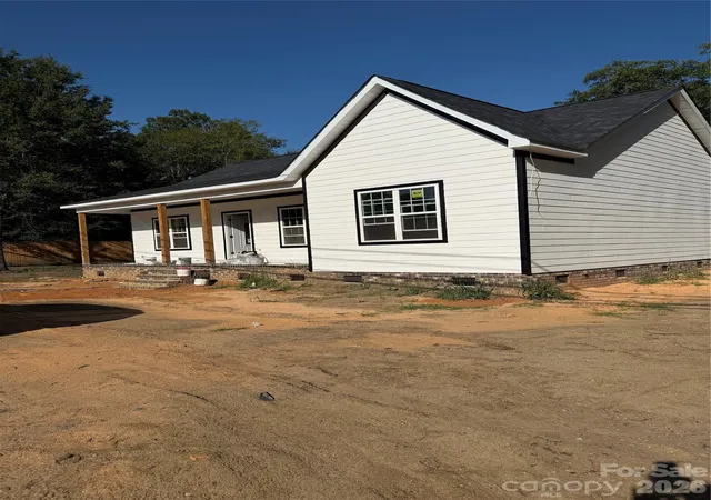 Photo 6 of Single family home for sale at 764 Old York Rd, Chester, SC 29706 | MLS# 4336938 | Listing updated on 2026-08-19