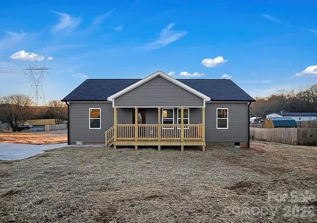 Homes for sale in Shelby, NC | 106 Quail Meadow Rd, Shelby, NC 28150 | MLS# 4337065