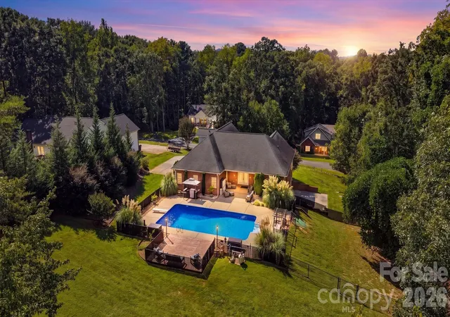 Photo 2 of Single family home for sale at 2555 Knox Landing Rd, Connelly Springs, NC 28612 | MLS# 4337142 | Listing updated on 2026-09-19