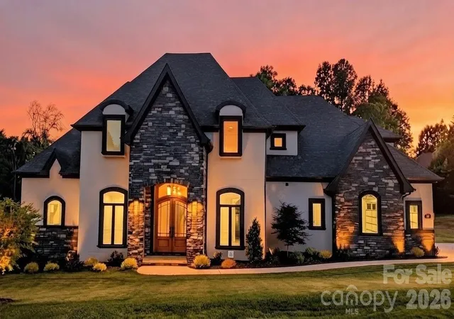 Photo 1 of Single family home for sale at 110 Hunts Landing Dr, Mooresville, NC 28117 | MLS# 4337376 | Listing updated on 2026-10-04