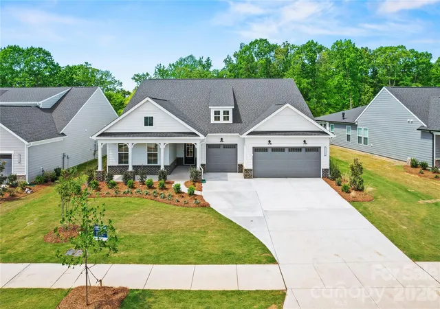Photo 2 of Single family home for sale at 2735 Peak Ct, Belmont, NC 28012 | MLS# 4337383 | Listing updated on 2026-06-12