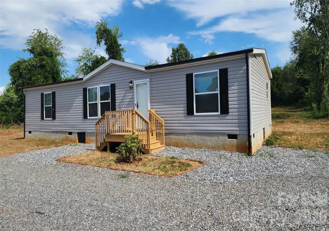 2nd image of 3613 Jamestown Rd, Morganton, NC 28655 | MLS# 4337573