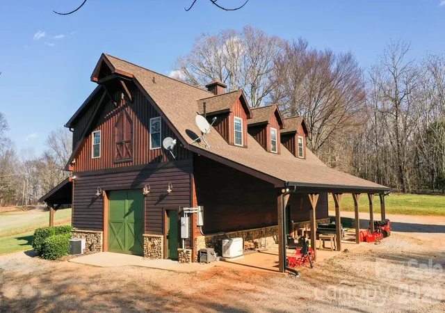 Homes for sale in Mount Ulla, NC | 530 Upright Rd, Mount Ulla, NC 28125 | MLS# 4337606