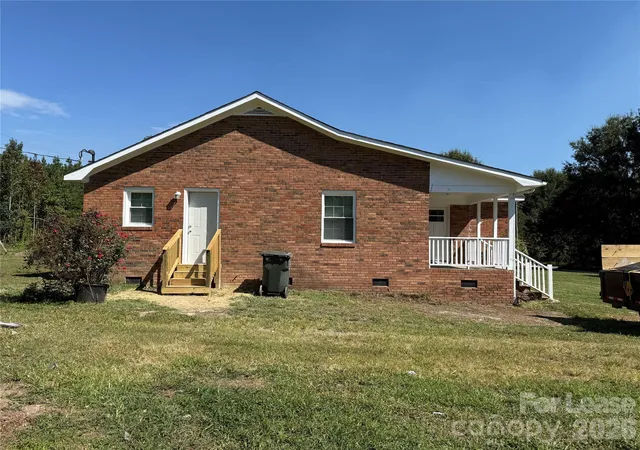Photo 2 of Single Family Residence at 837 Sikes Ml Rd, Monroe, NC 28110 | MLS# 4337664 | | Sold on 2026-06-24