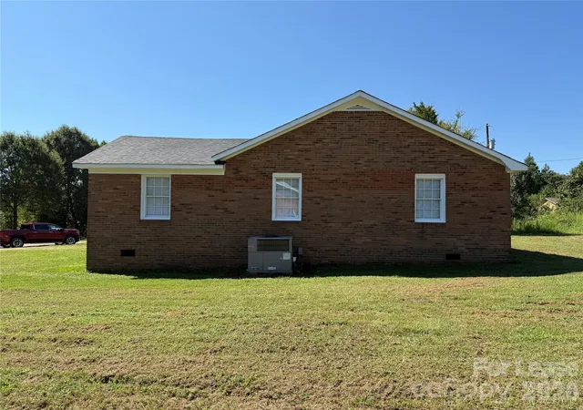 Photo 3 of Single Family Residence at 837 Sikes Ml Rd, Monroe, NC 28110 | MLS# 4337664 | | Sold on 2026-06-24