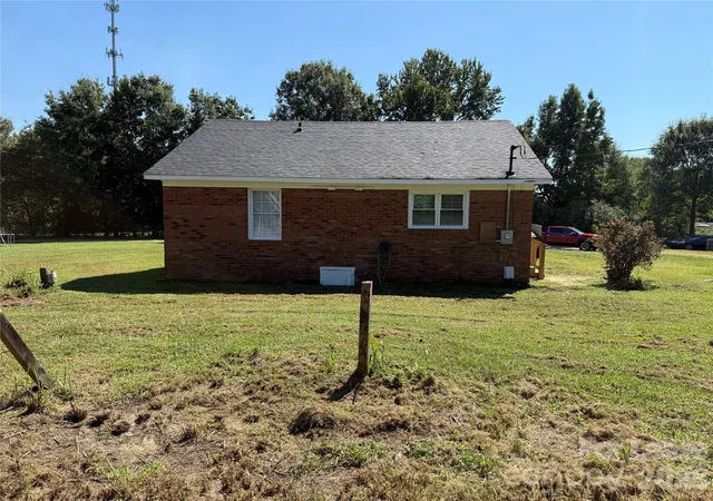 Photo 4 of Single Family Residence at 837 Sikes Ml Rd, Monroe, NC 28110 | MLS# 4337664 | | Sold on 2026-06-24