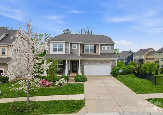 Photo 2 of Sale Pending at 1404 Bryson Gap Dr, Fort Mill, SC 29715 | MLS# 4337751 | Listing updated on 2026-07-22
