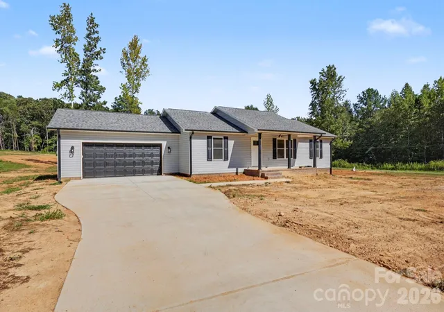Photo 3 of Sale Pending at 2019 Pineview Dr, Shelby, NC 28150 | MLS# 4337865 | Listing updated on 2026-09-21