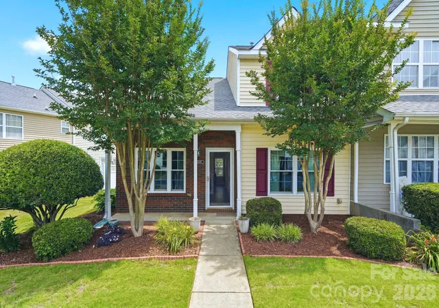 Homes for sale in Fort Mill, SC | 8038 Long House Ln, Fort Mill, SC 29707 | MLS# 4337967