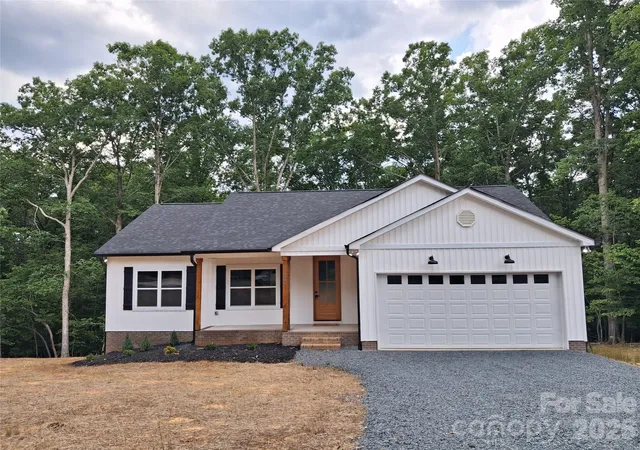 Homes for sale in Troy, NC | 128 Hedgeline Dr, Troy, NC 27371 | MLS# 4338072