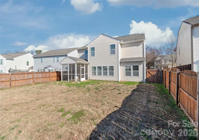 3rd image of 10229 Snowbell Ct, Charlotte, NC 28215 | MLS# 4338183