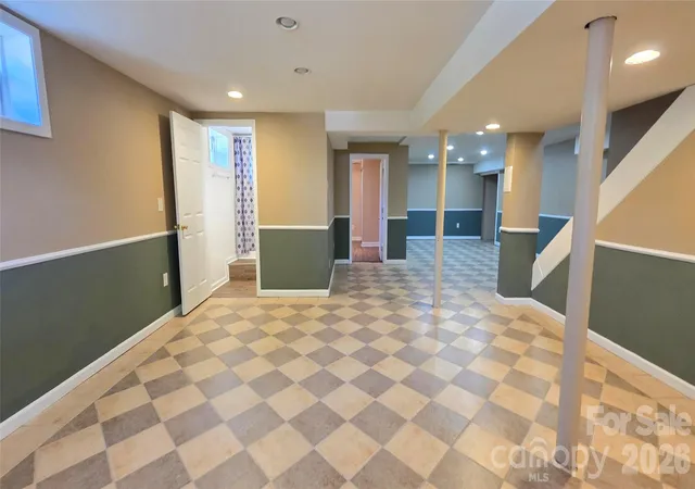 4th image of 1627 Greenville Hwy, Hendersonville, NC 28792 | MLS# 4338337