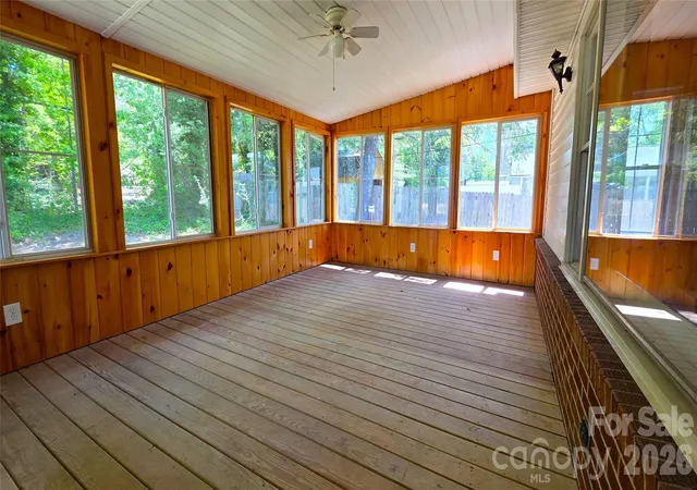 5th image of 1627 Greenville Hwy, Hendersonville, NC 28792 | MLS# 4338337