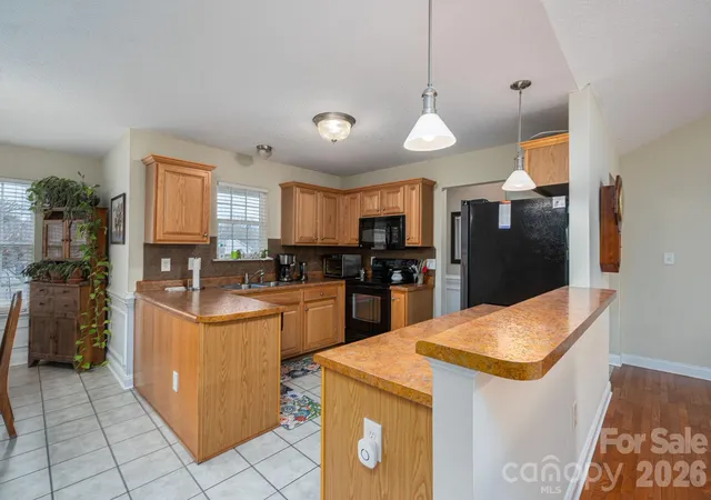 Homes for sale in Kings Mountain, NC | 104 Lakewood Dr, Kings Mountain, NC 28086 | MLS# 4338504