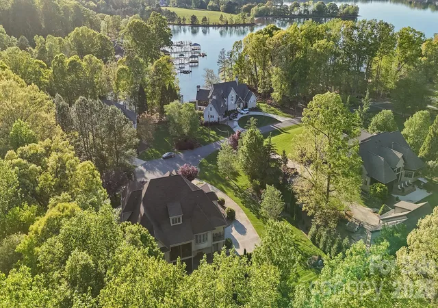 Photo 1 of Mansion for sale at 8056 Windsong Rd, Denver, NC 28037 | MLS# 4338540 | Listing updated on 2026-10-02
