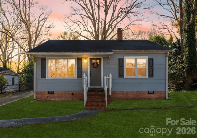 Photo 4 of Single family home for sale at 1217 Jackson Rd, Gastonia, NC 28052 | MLS# 4338667 | Listing updated on 2026-10-06