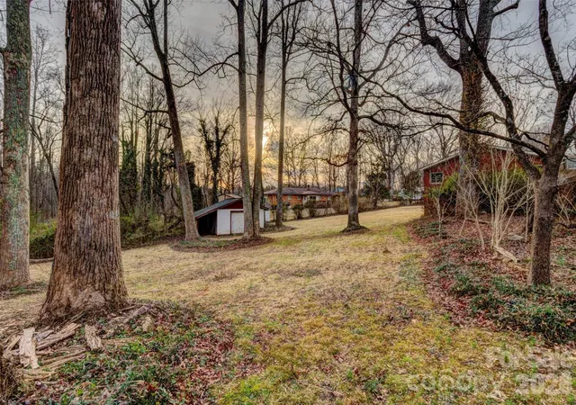 Photo 3 of Single family home for sale at 1040 Allison Dr, Shelby, NC 28150 | MLS# 4339774 | Listing updated on 2026-10-07