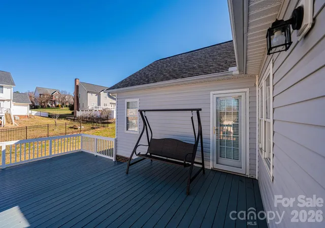 Photo 3 of Sale Pending at 2576 Rolling Ridge Dr, Hickory, NC 28602 | MLS# 4339864 | Listing updated on 2026-08-03