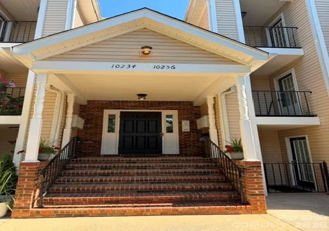 2nd image of 10244 Rose Meadow Ln, Charlotte, NC 28277 | MLS# 4339886