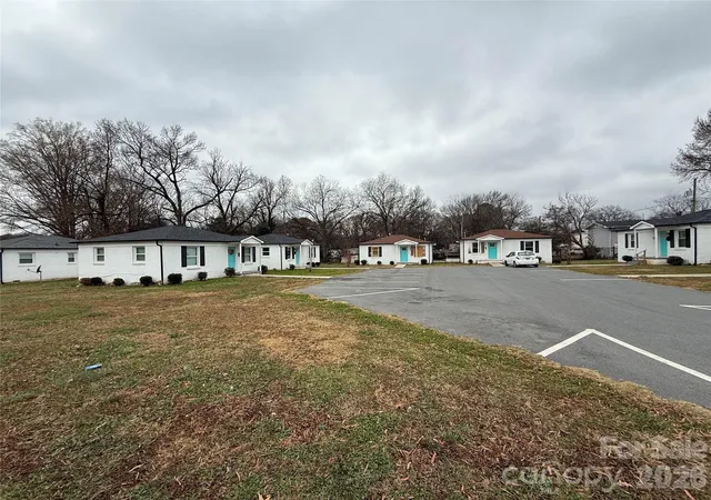 4th image of 2232 Alma Ct, Charlotte, NC 28206 | MLS# 4339954