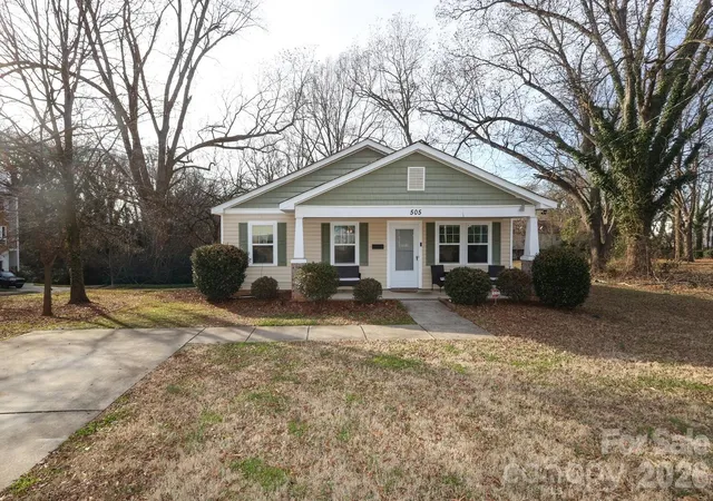 Homes for sale in Charlotte, NC | 505 Campus St, Charlotte, NC 28216 | MLS# 4339976