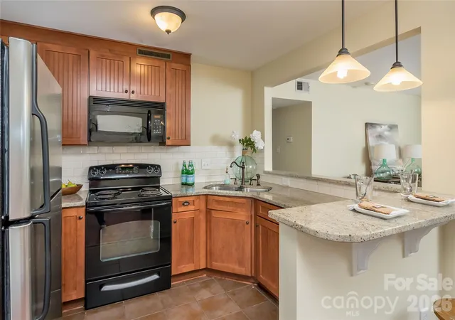 1st image of 4911 Park Rd #D, Charlotte, NC 28209 | MLS# 4340027