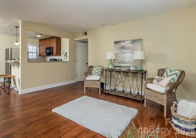 4th image of 4911 Park Rd #D, Charlotte, NC 28209 | MLS# 4340027
