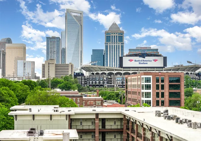 40th image of 1101 W 1st St #307, Charlotte, NC 28202 | MLS# 4340092