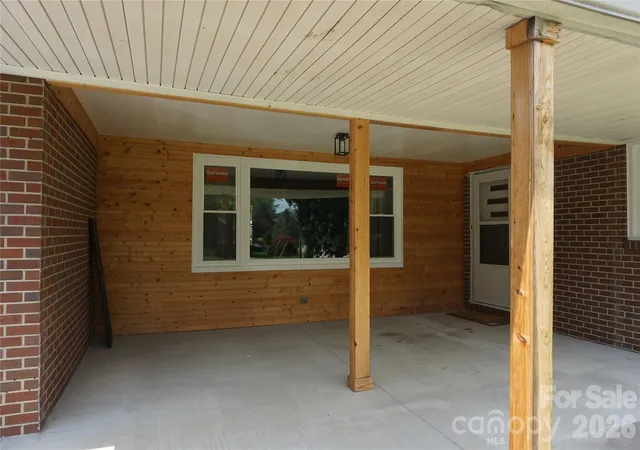 3rd image of 620 Diamondhead Dr Ne, Lenoir, NC 28645 | MLS# 4340105