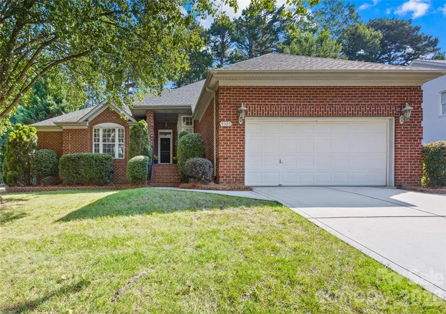 Photo 1 of Single family home for sale at 9325 Brown Gelly Dr, Huntersville, NC 28078 | MLS# 4340317 | Listing updated on 2026-09-25