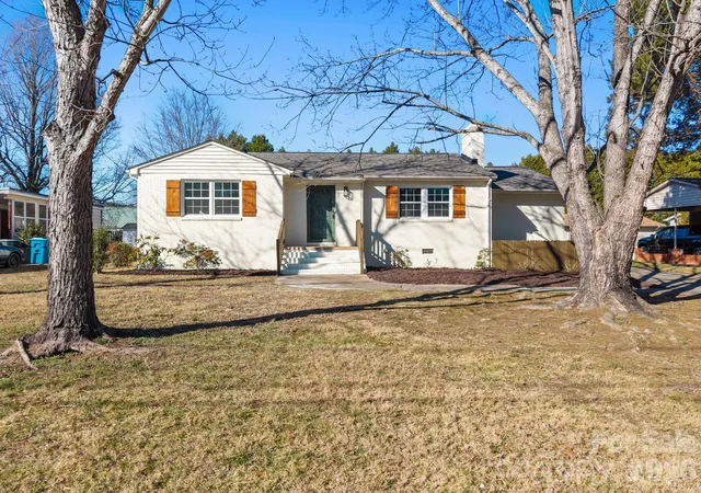 3rd image of 1950 Rosemont St, Salisbury, NC 28144 | MLS# 4340334